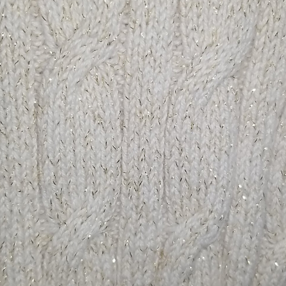 Sweater - Picture 4 of 4